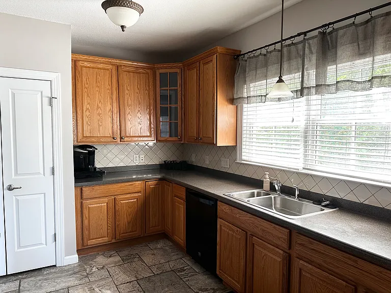 8300 Harbor View Ln — Photo 19