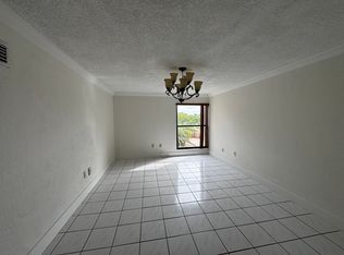 6565 W 2nd Ct #204, Hialeah, FL 33012