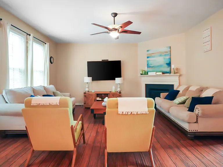 2231 Rose Family Dr — Photo 5