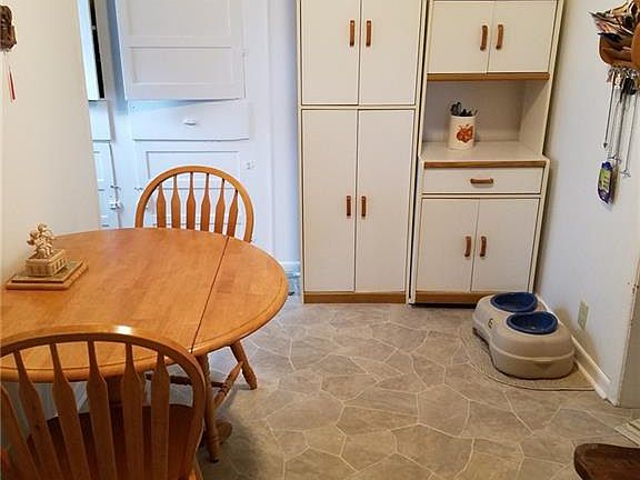 2nd image of 1016 Miller Ave NW