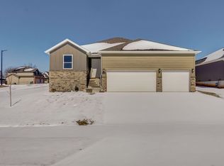 1633 E Macon St, Republic, MO 65738