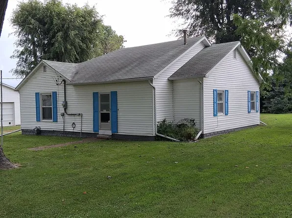 235 N Meadows St, Roseville, IL 61473
