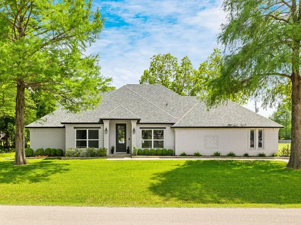 170 Double Oaks Dr, Double Oak, TX 75077