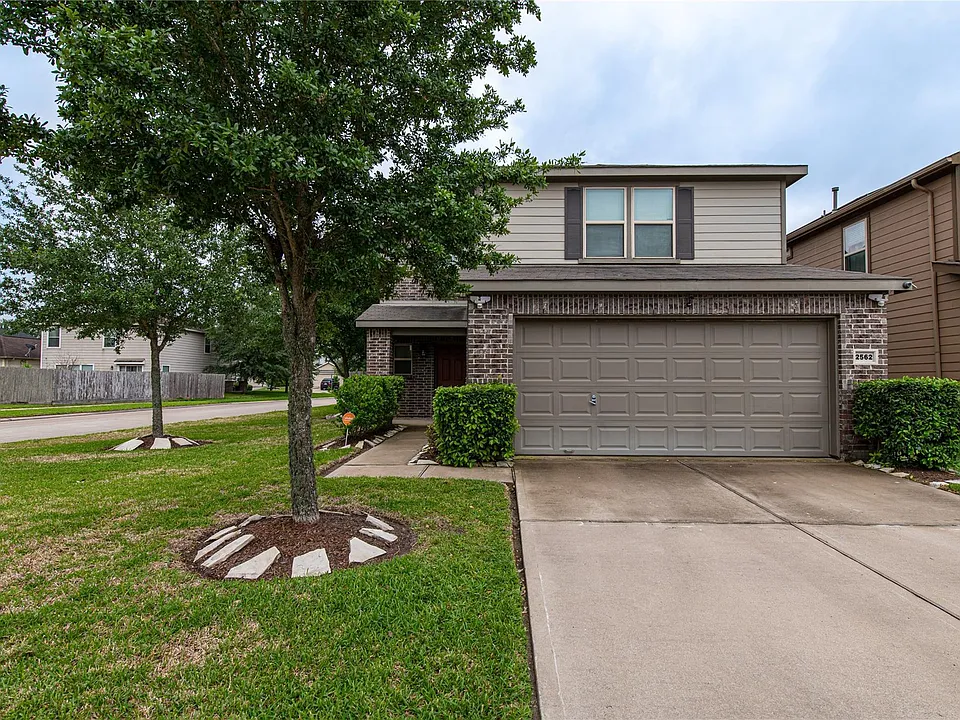 2562 Skyview Point Dr