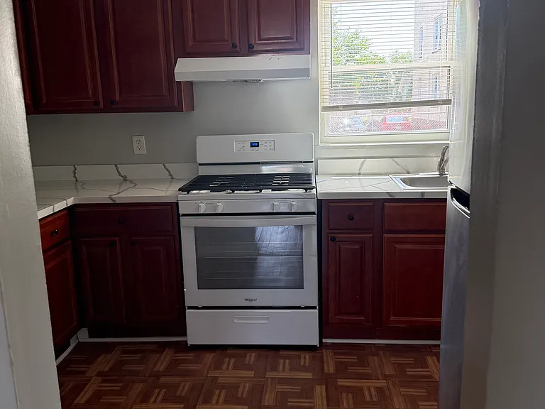 300B Terrace Ave — Photo 9