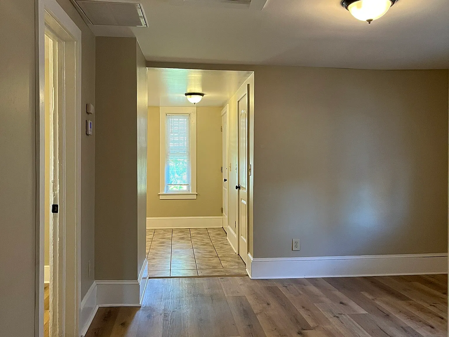 3 bed, 950 sqft, $1,395 — Photo 3