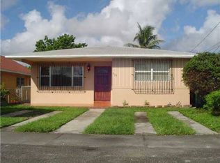 422 NW 57th Ct, Miami, FL 33126