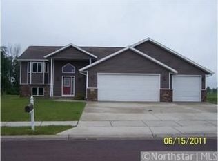 112 Jade Ln, Mankato, MN 56001
