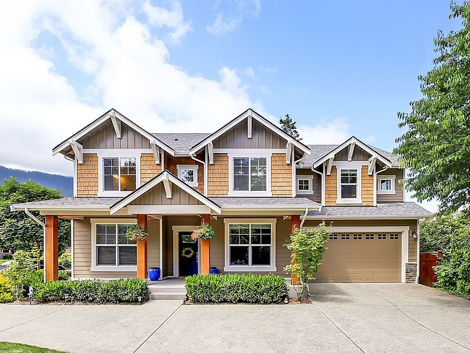 1st image of 898 SE Mount Teneriffe Pl