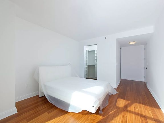 5th image of 57 Reade St APT 8A