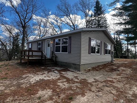 2nd image of 2828 Menominee Trl