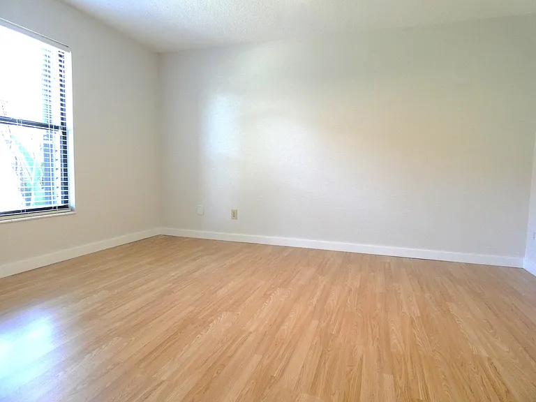 3100 Plaza Terrace Dr #3100 — Photo 9