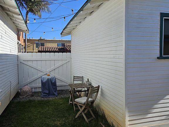 4th image of 5075 Niagara Ave #17
