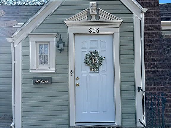 2nd image of 806 N Market St