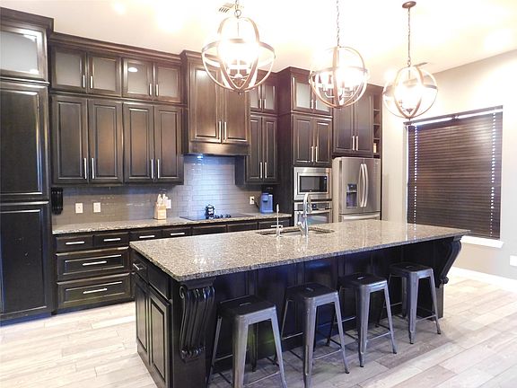 4th image of 204 Jermyn Rd