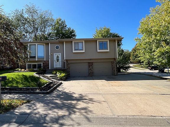 2nd image of 5216 N 126th St