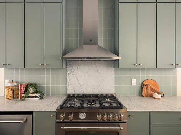 340 Lincoln Road image 3 of 25