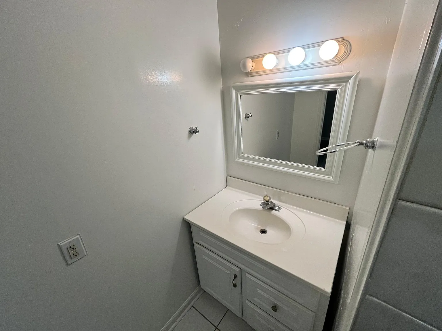 1 bed, 504 sqft, $895 — Photo 4