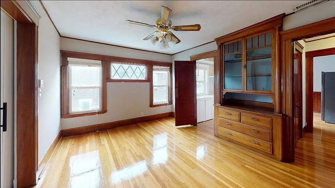 74 Harlow Street Unit 1 — Photo 2