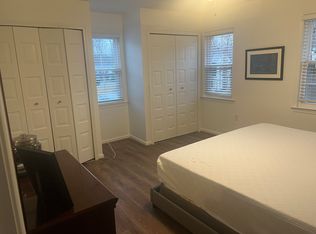 6048 Ridge Ford Dr, Burke, VA 22015