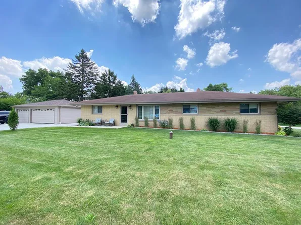 5500 South St Mary's DRIVE, New Berlin, WI 53151
