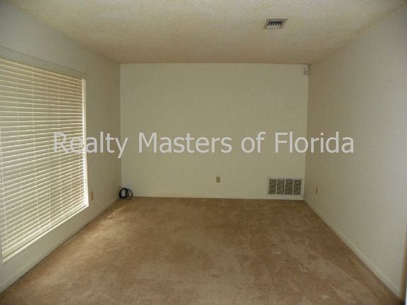 3rd image of 6200 Leesway Blvd