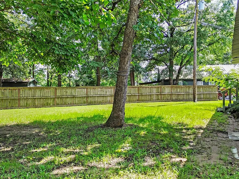 8 Jackson Rd — Photo 17