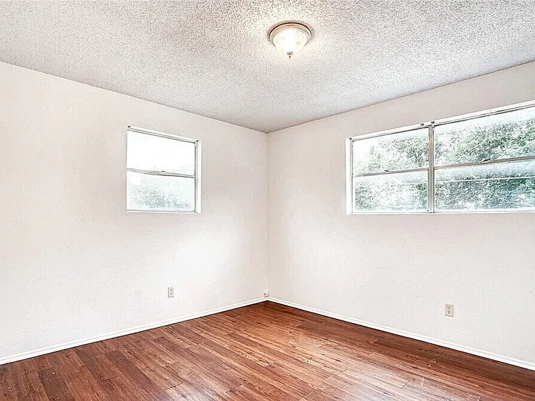 728 Martindale Rd — Photo 13