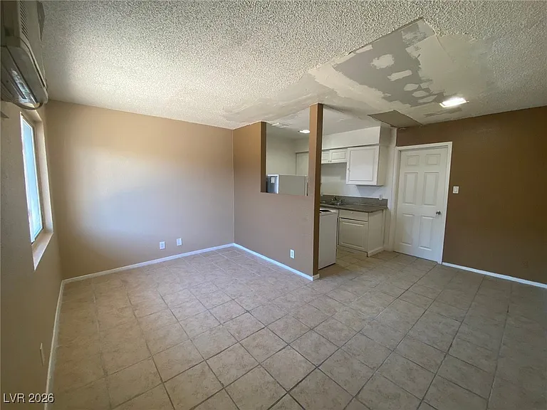 236 W Philadelphia Ave #4 — Photo 3