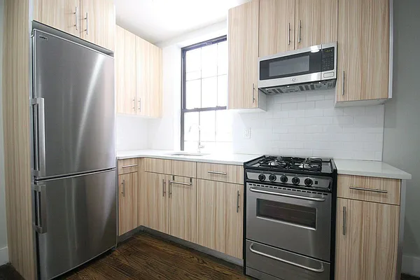 Rented by Nooklyn NYC LLC | media 8