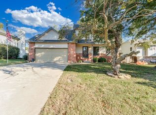 212 E Oak Meadows Rd, Derby, KS 67037