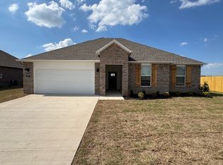 587 W Canada Dr, Farmington, AR 72730