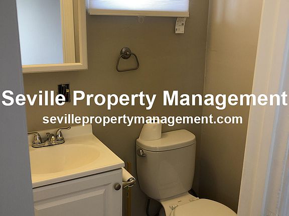 3rd image of 3618 Lyon Ave #1