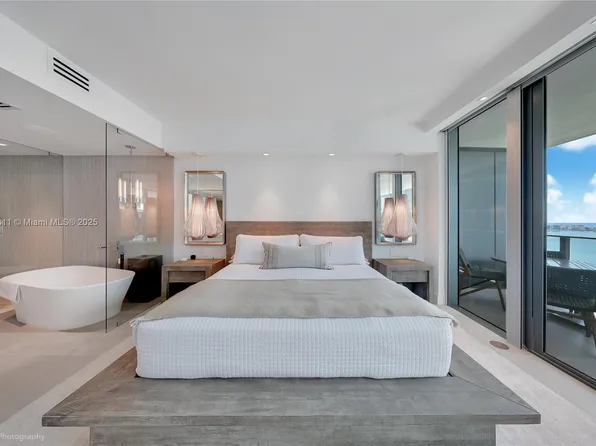 650 NE 32nd St Unit 4701, Miami, FL 33137