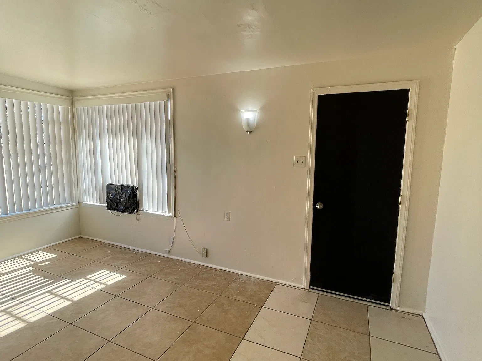 1 bed, 686 sqft, $1,250 — Photo 2