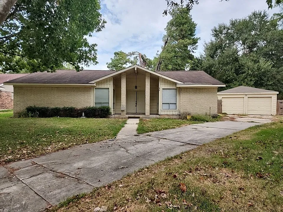 22714 Bayou Elm Dr