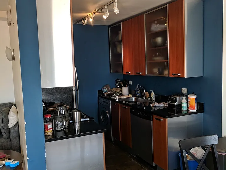 5400 S Harper Ave #1203 — Photo 5