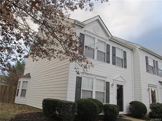 1st image of 2913 Mary Beth Ln