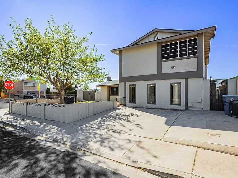 3969 Manford Cir — Photo 10