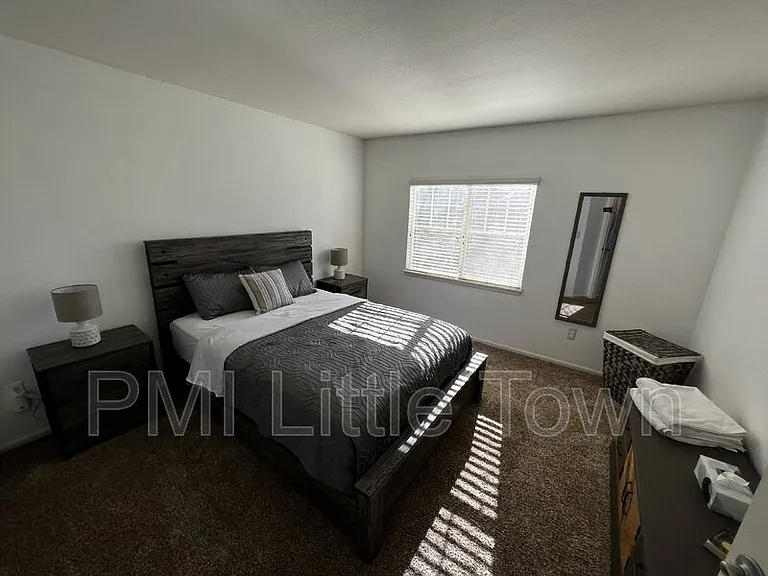 24646 E Florida Ave — Photo 19