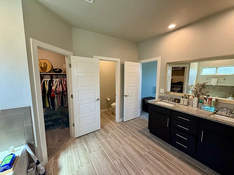 14760 Mike A Mendoza Ave — Photo 16