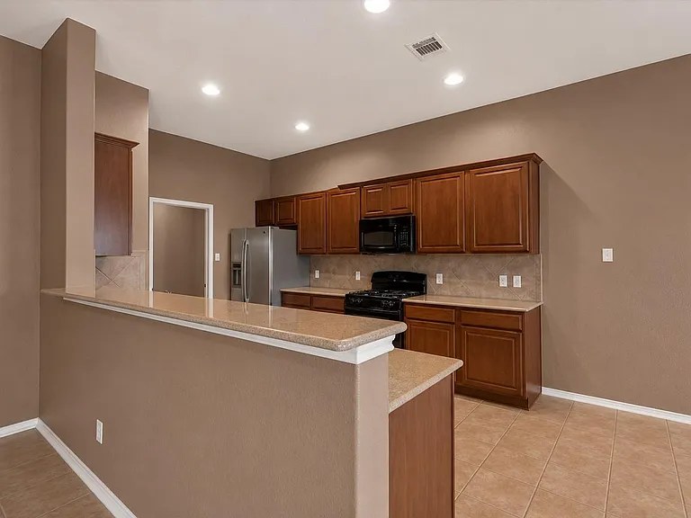 354 Camelia Pkwy — Photo 10