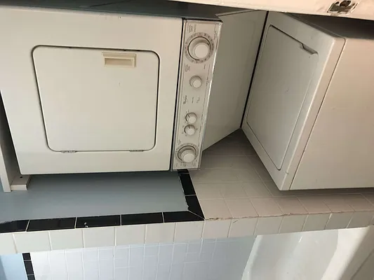 Rented by Nooklyn NYC LLC | media 28