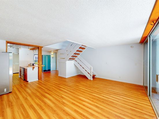 95-312 Kahikinui Ct APT 213, Mililani, HI 96789