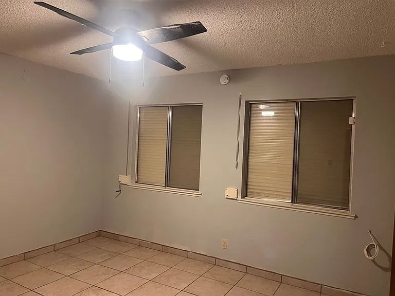 7016 Hurricane Way — Photo 9