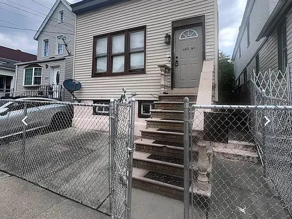 107-37 156th St #2, Jamaica, NY 11433
