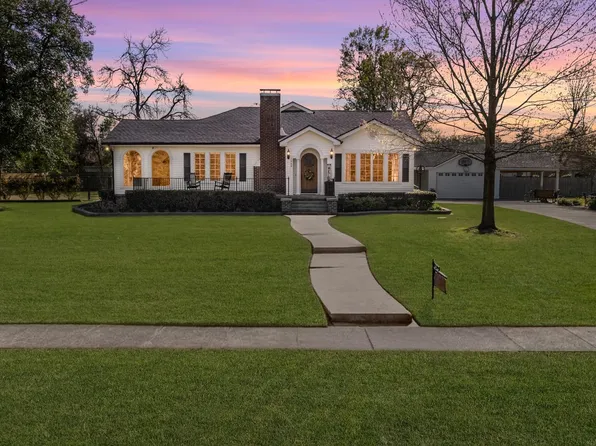 1208 Pine St, Kilgore, TX 75662