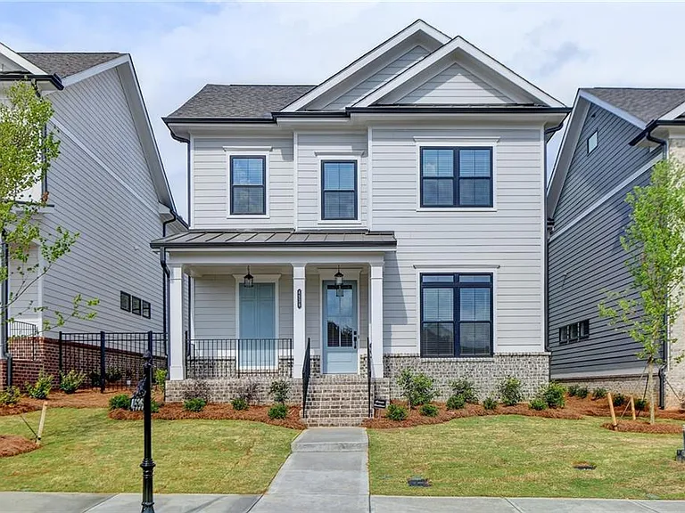 4536 Molder Dr — Photo 1