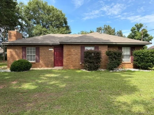 1768 Deatsville Hwy, Millbrook, AL 36054