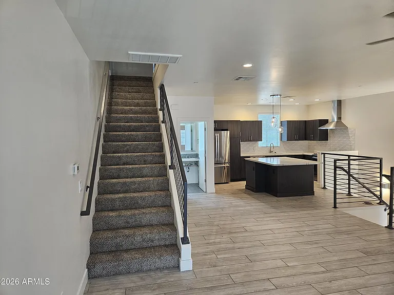 264 S Roosevelt St — Photo 9